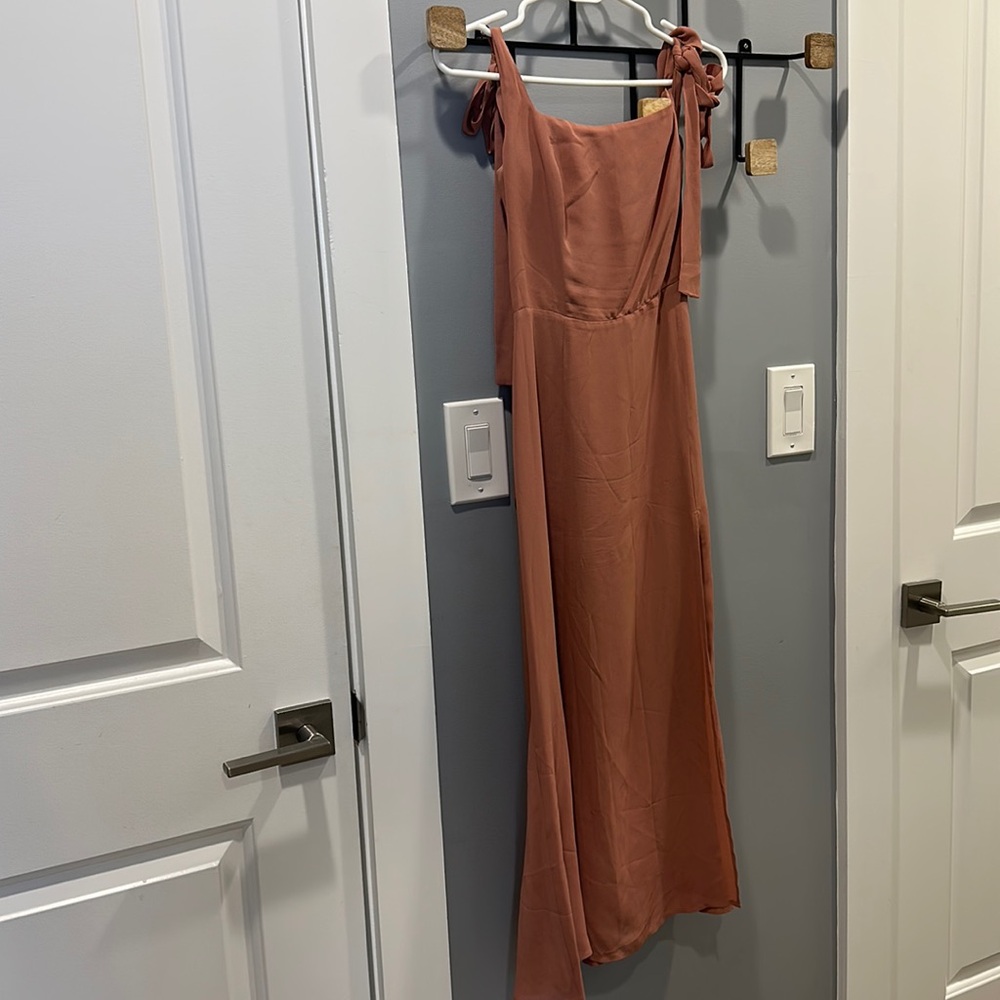 Reformation Old Rose/Nude Dress. Worn ONCE. Excellent condition.